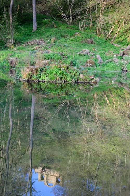 The Banqueting House reflected in the pond